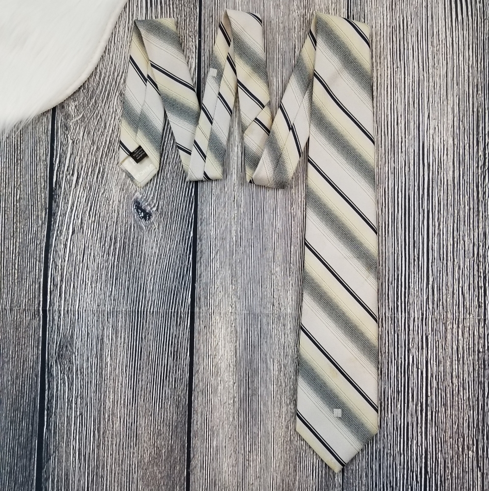 Givenchy Silk Blend Striped Neck Tie